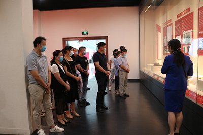 奮進皖東百年路，初心映照新征程——市第二人民醫院組織參觀慶祝建黨100周年專題展覽